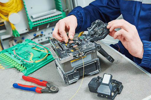 Maintenance Jaringan FIber Optic